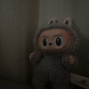 Real authentic labubu with box need gone!!